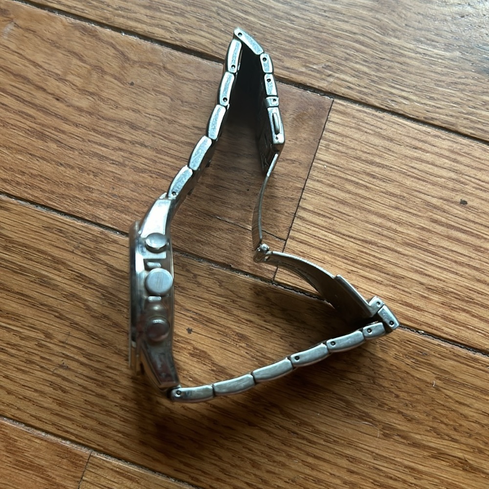 Pre-love coach watch. Needs new batteries. - Picture 2 of 7